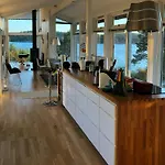 Modern With Panoramic Views Of Vestfjorden بيت للعطل