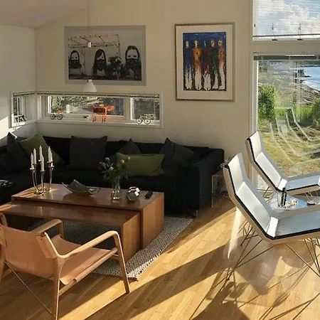 Modern With Panoramic Views Of Vestfjorden 펜션 Tranøya