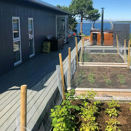 Modern With Panoramic Views Of Vestfjorden 펜션 Tranøya
