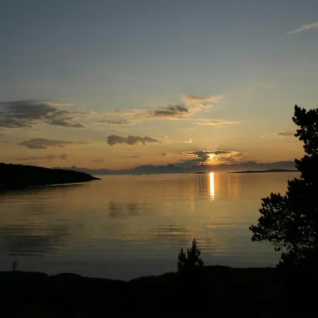 Modern With Panoramic Views Of Vestfjorden *