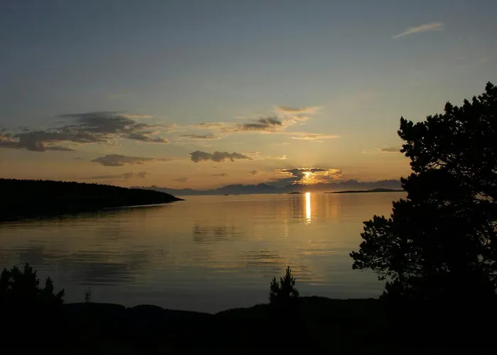 Modern With Panoramic Views Of Vestfjorden *