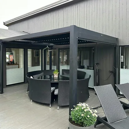 Modern With Panoramic Views Of Vestfjorden Semesterbostad Tranøya