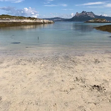 Modern With Panoramic Views Of Vestfjorden Semesterbostad Tranøya